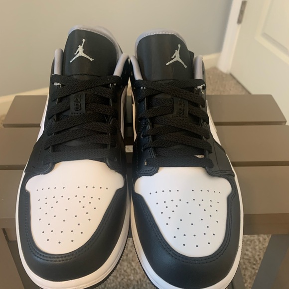 Air Jordan 1 Low - Picture 4 of 7